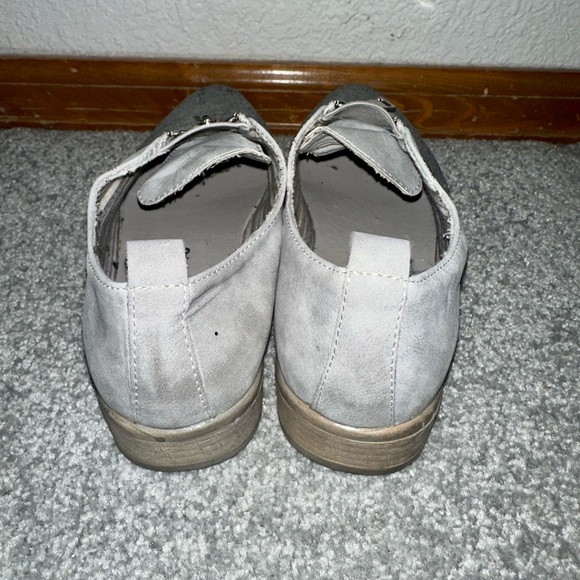 Dirty Laundry Oxfords Grey/Silver Size 7 Women’s shoes - Picture 4 of 5